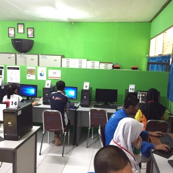 LKS ( Lomba Kompetensi Siswa ) Graphic Design Technology